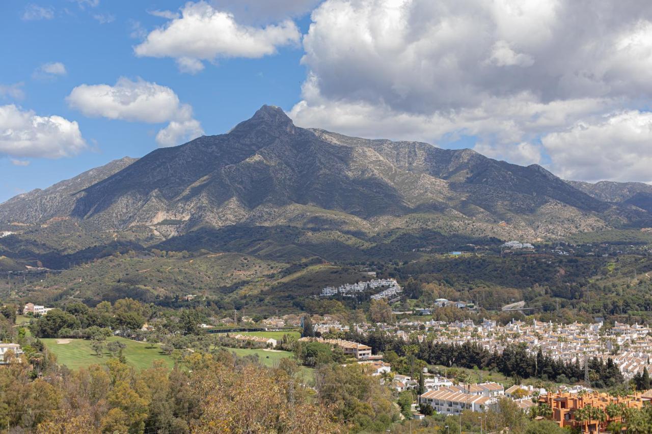 Modern Apartment With Stunning Views Marbella Eksteriør billede